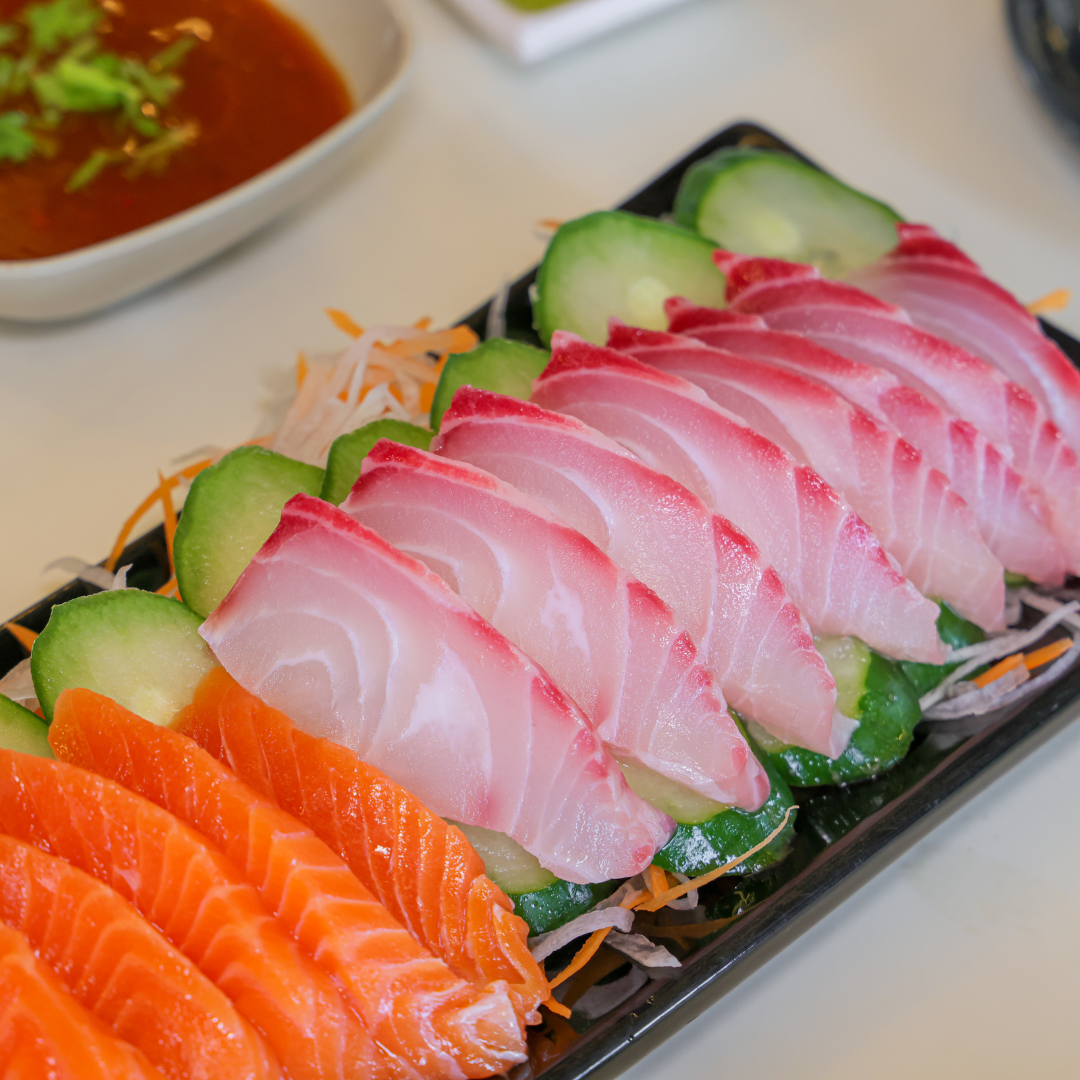 A platter showing the variety of fresh sashimi available at Yashima.